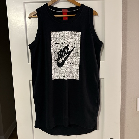 Nike Dresses & Skirts - Nike Black and White Graphic Dress